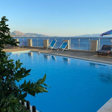 צ'פרו Ionian Bay Rooms מראה חיצוני תמונה