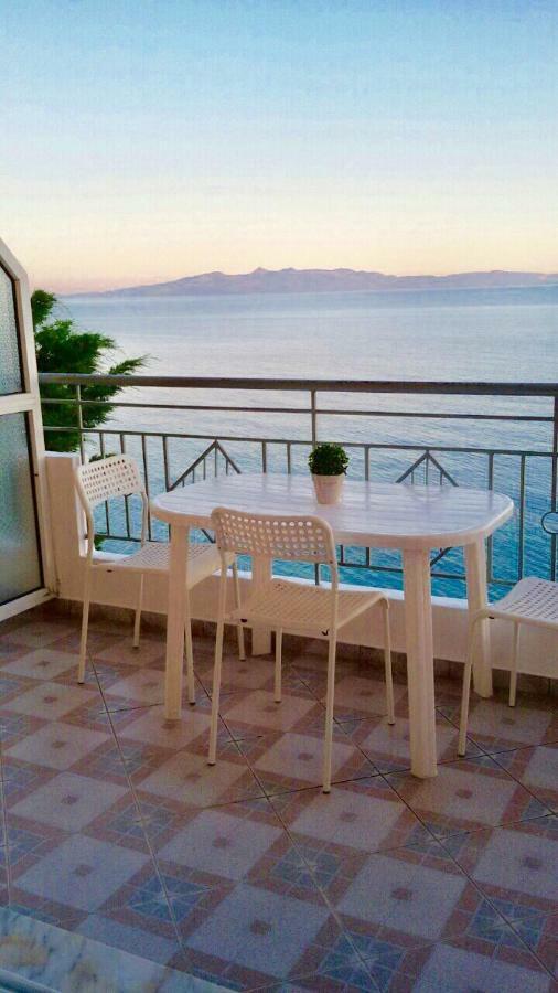 צ'פרו Ionian Bay Rooms מראה חיצוני תמונה